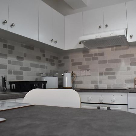 Marias Apartment - In City Centre,Near Beach Larnaca Ngoại thất bức ảnh