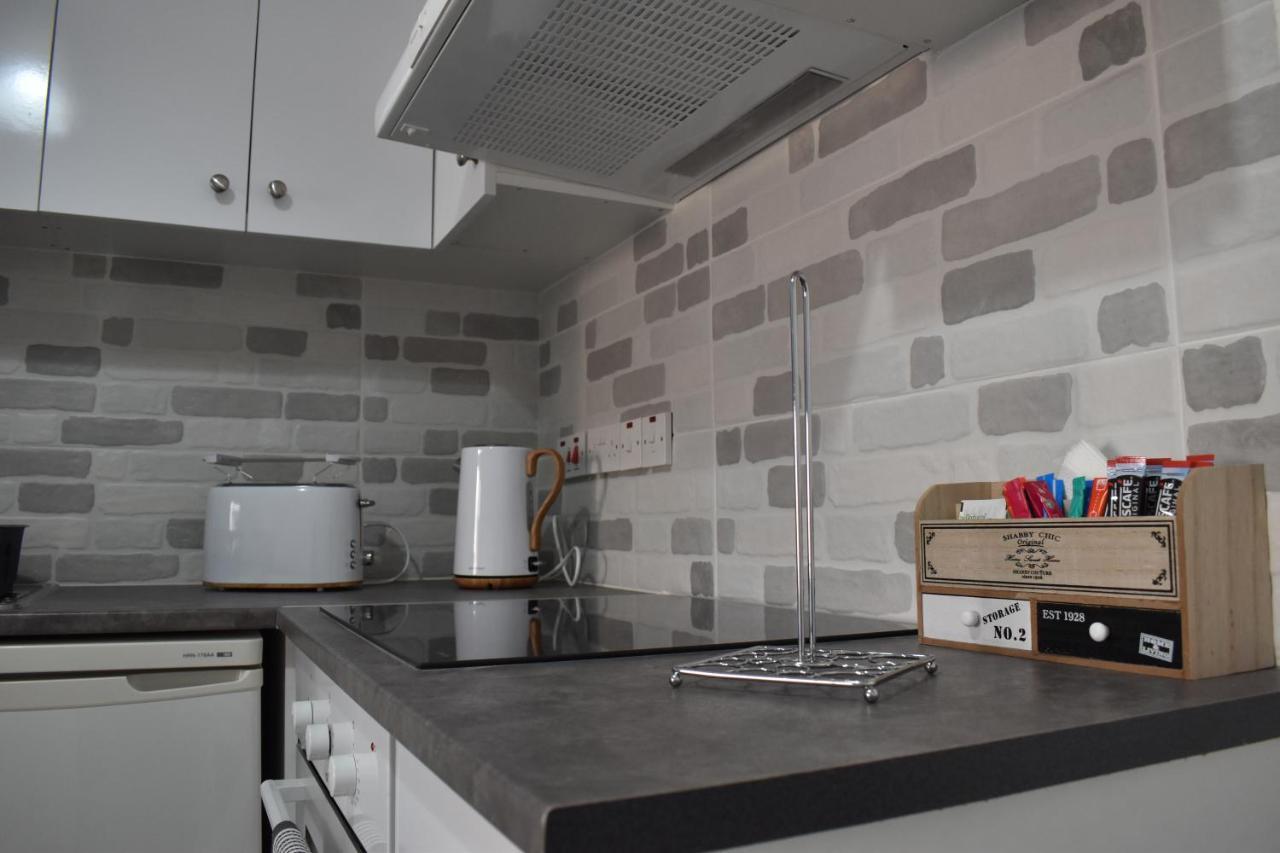 Marias Apartment - In City Centre,Near Beach Larnaca Ngoại thất bức ảnh