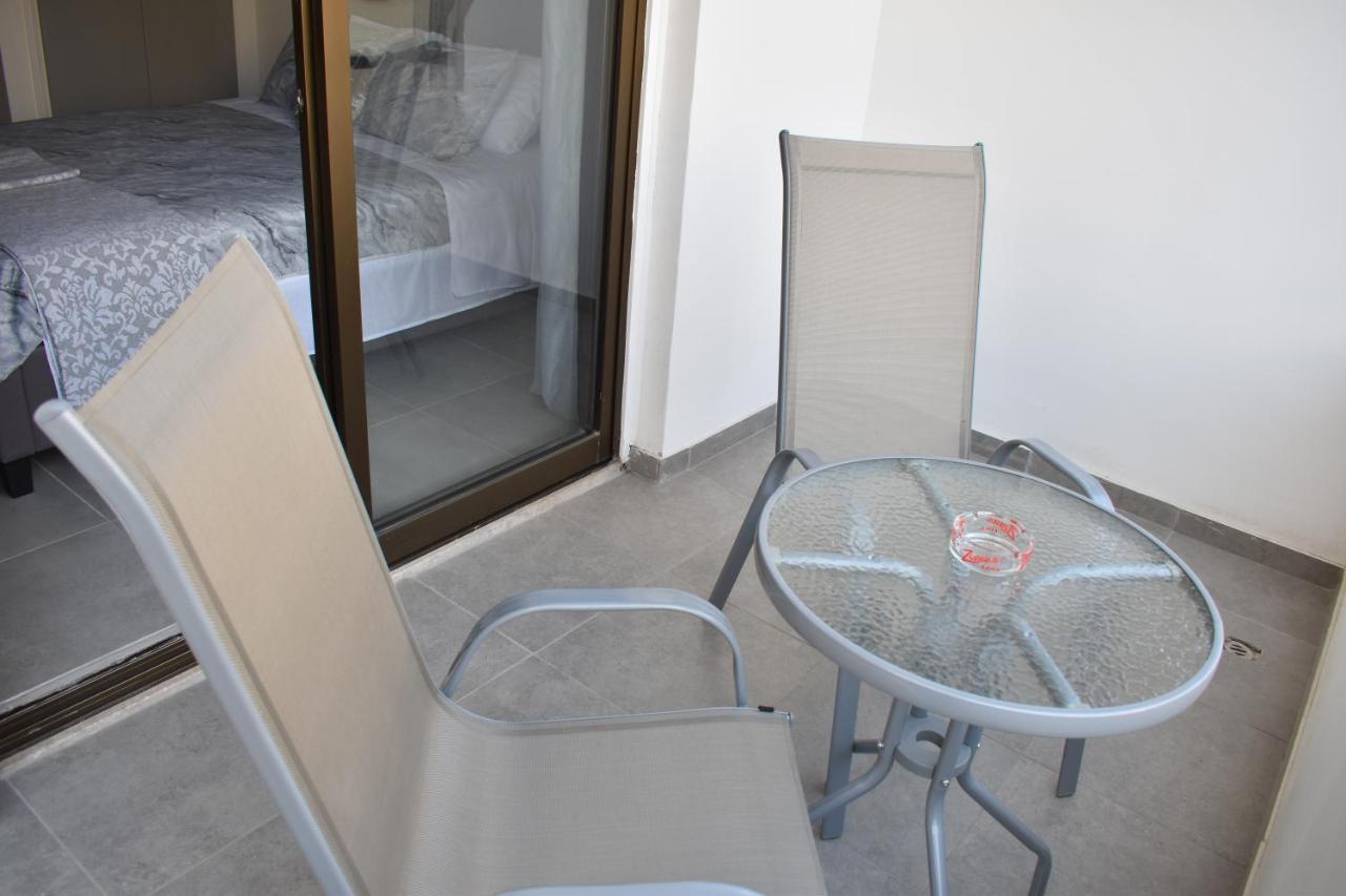 Marias Apartment - In City Centre,Near Beach Larnaca Ngoại thất bức ảnh